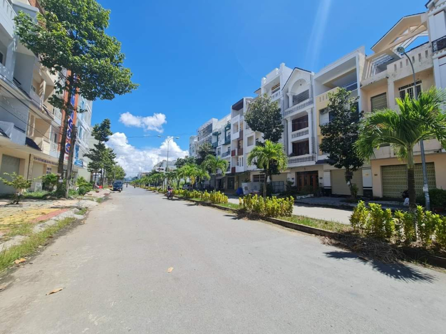 BÁN NỀN HƯỚNG ĐÔNG NAM, ĐƯƠNG A2,KHU DÂN CƯ, PHÚ AN ,SỔ DỎ 