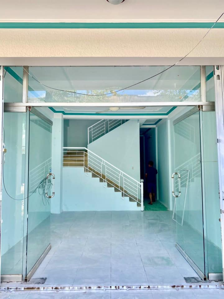 Bán căn nhà trệt lầu đã hoàn công KDC 586, gần chợ Phú Thứ, Cái Răng, Cần Thơ 