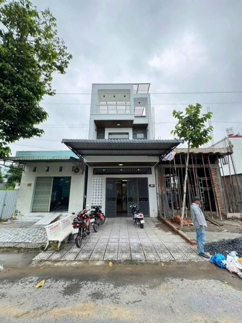 BÁN NHÀ 1 TRỆT 2 LẦU, ĐƯỜNG D4 ,KDC HỒNG LOAN ,PHƯỜNG HƯNG THẠNH QUẬN CÁI RĂNG