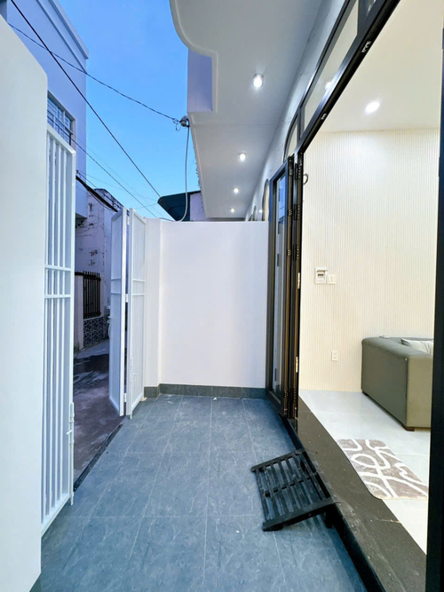 BÁN NHÀ HIỆN ĐẠI 1 TRỆT 1 LẦU XÂY MỚI 100 % - HẺM 6 ĐƯỜNG NGUYỄN TRÃI NỐI DÀI - GẦN CHỢ CÁI RĂNG 